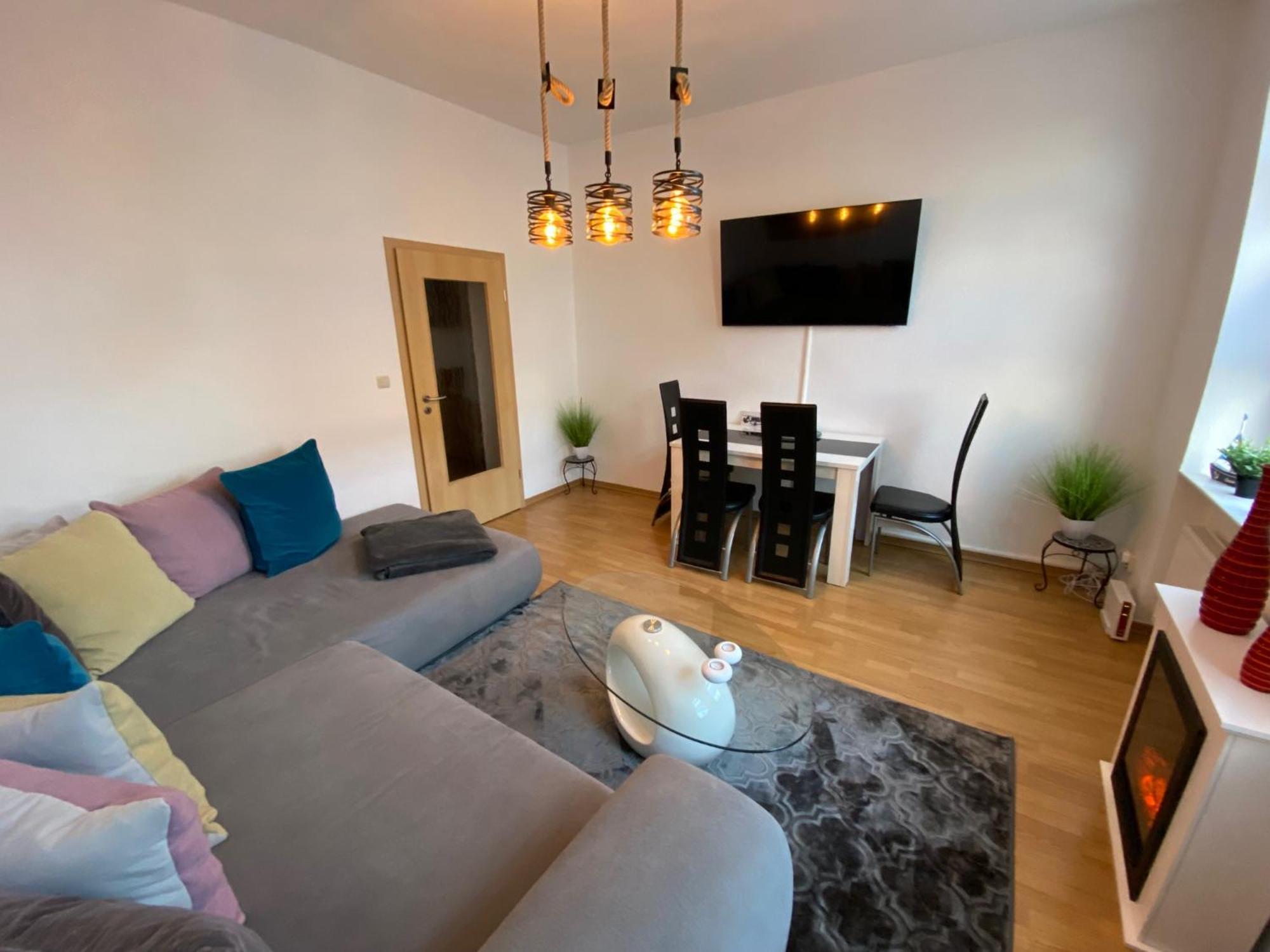 Zur Schleuse - Ferienwohnung Bis 6 Personen Mit Gem Garten ロストック エクステリア 写真