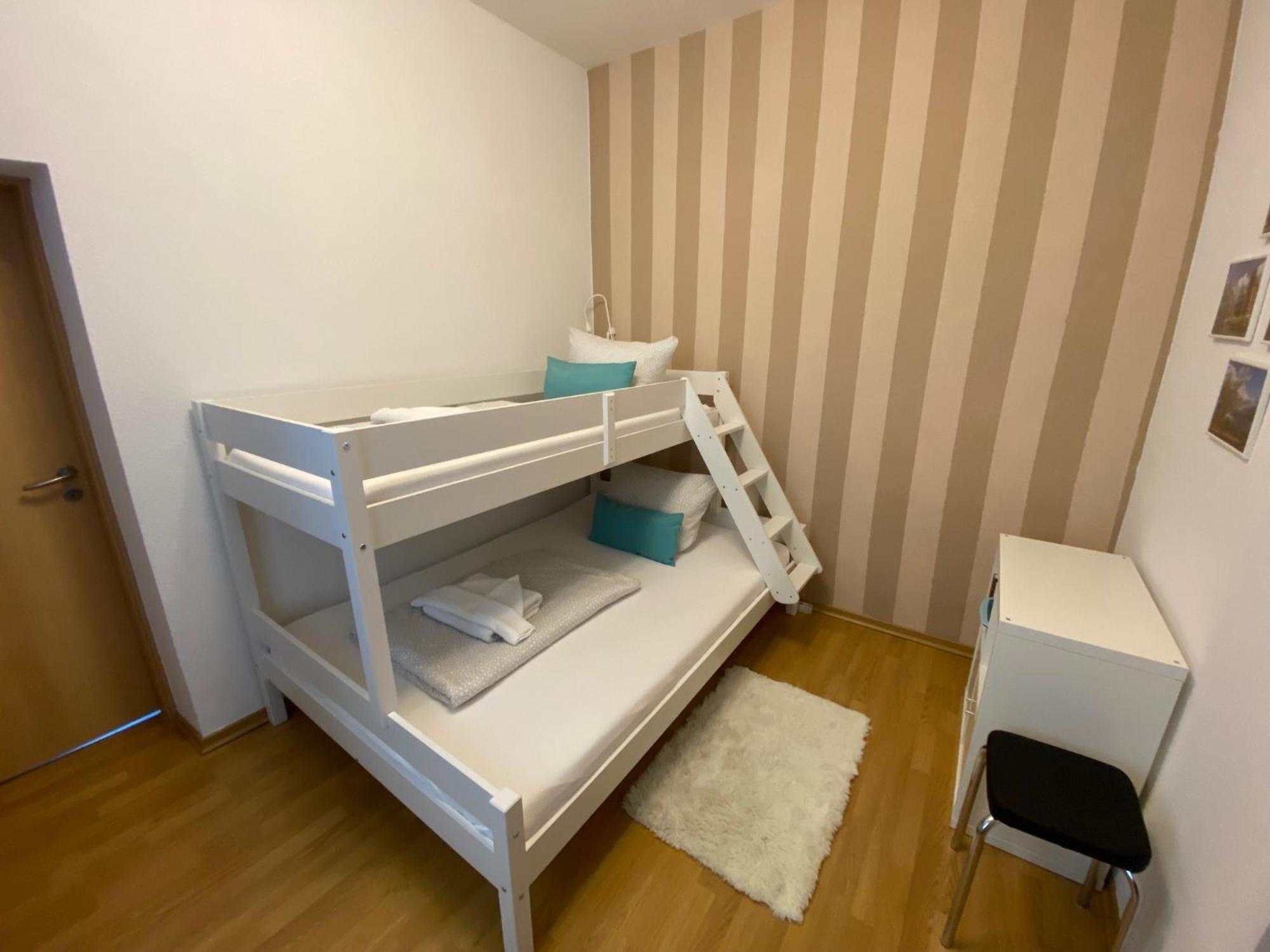 Zur Schleuse - Ferienwohnung Bis 6 Personen Mit Gem Garten ロストック エクステリア 写真